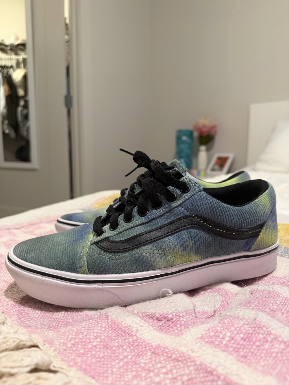 Women’s Low-Top Canvas Vans in Blue-Green Tie-Dye 8.5
